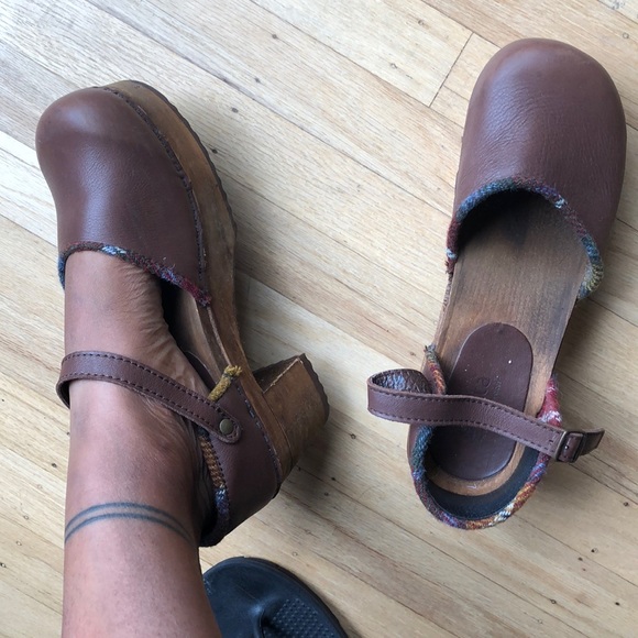 Sanita Shoes - Vintage Sanita Mules